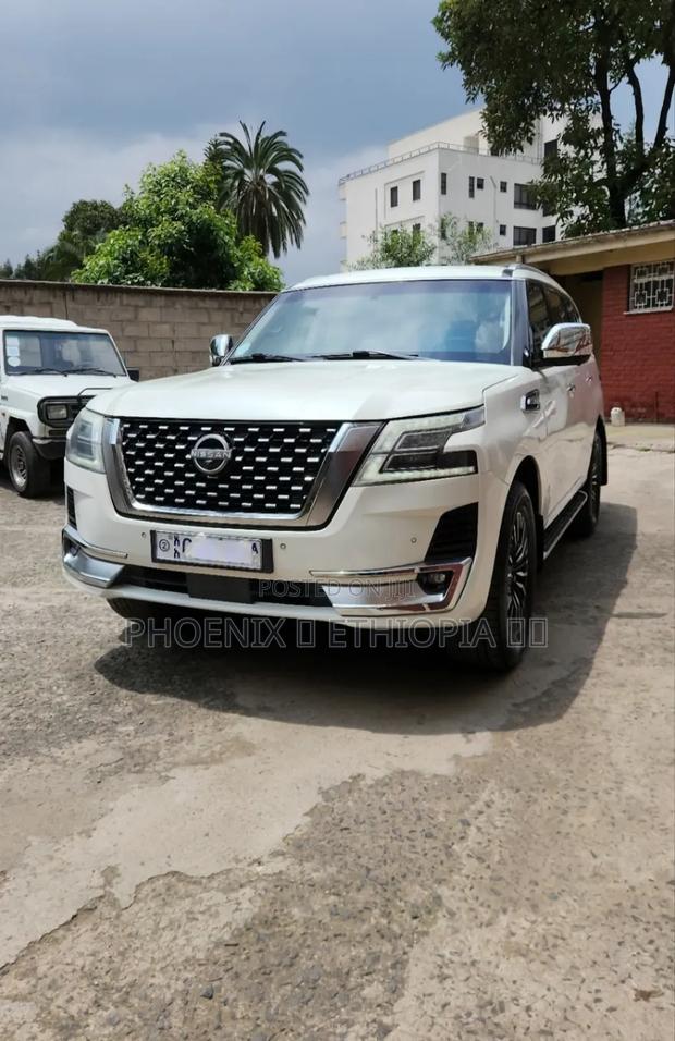 Nissan Patrol 2016 White