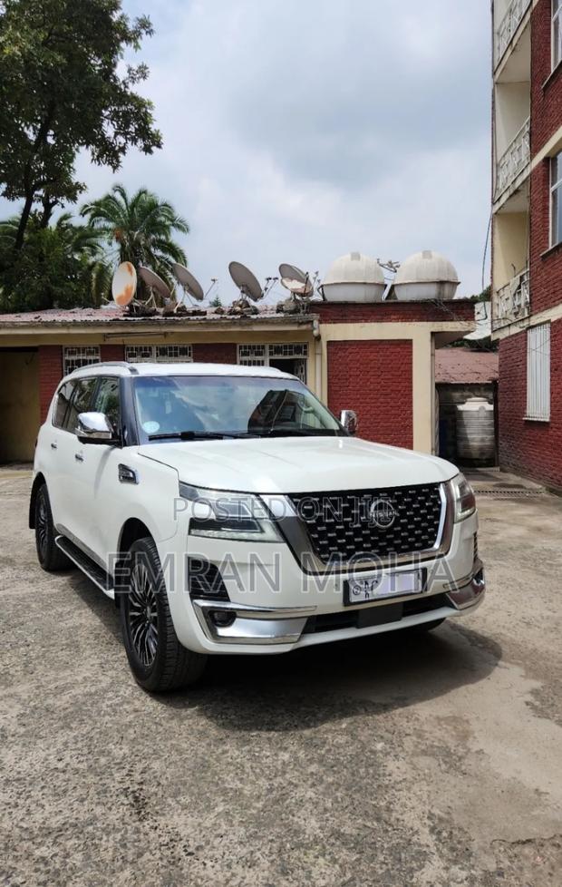 Nissan Patrol 2016 White