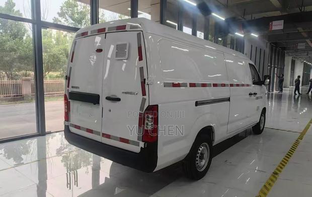 New Karry Dolphin 2025 White