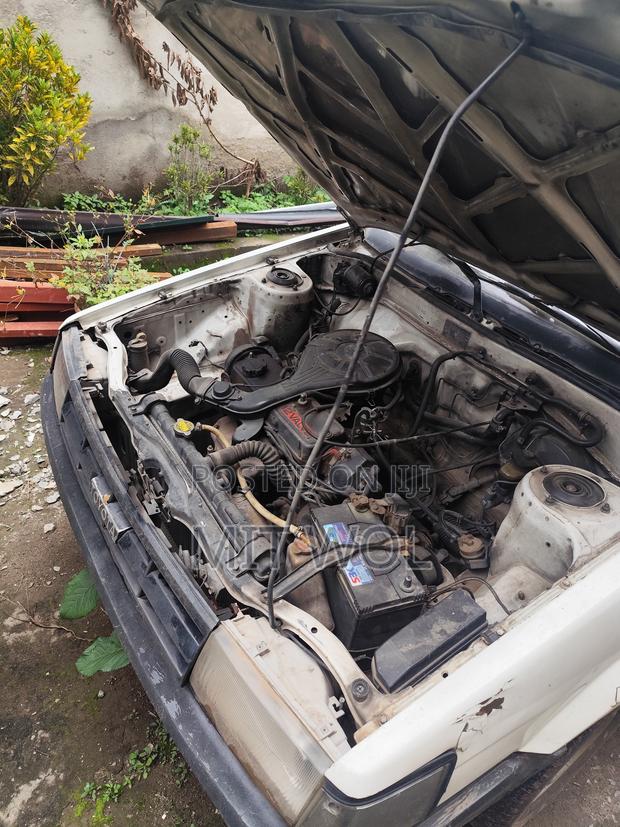 Toyota Corolla 1986 White