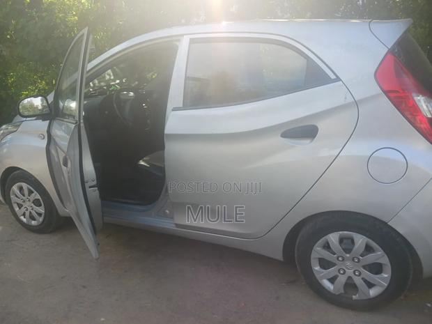 Hyundai Eon 2015 Silver
