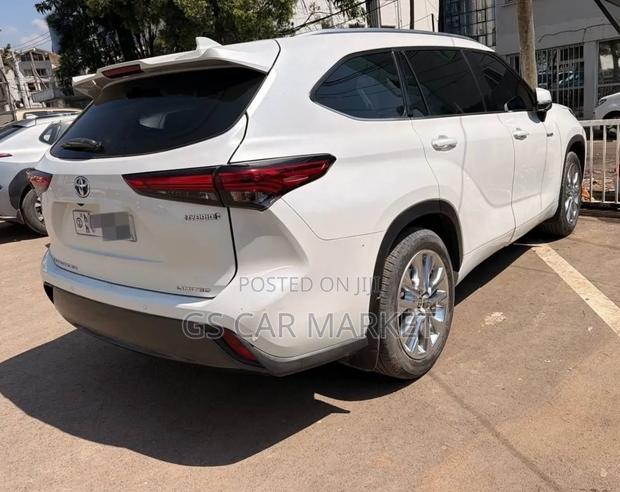 Toyota Highlander 2023 White