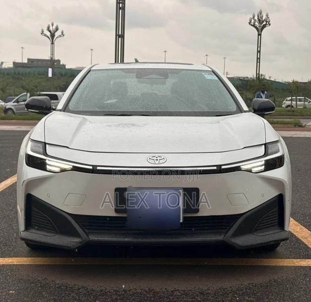 Toyota bZ3 2024 White