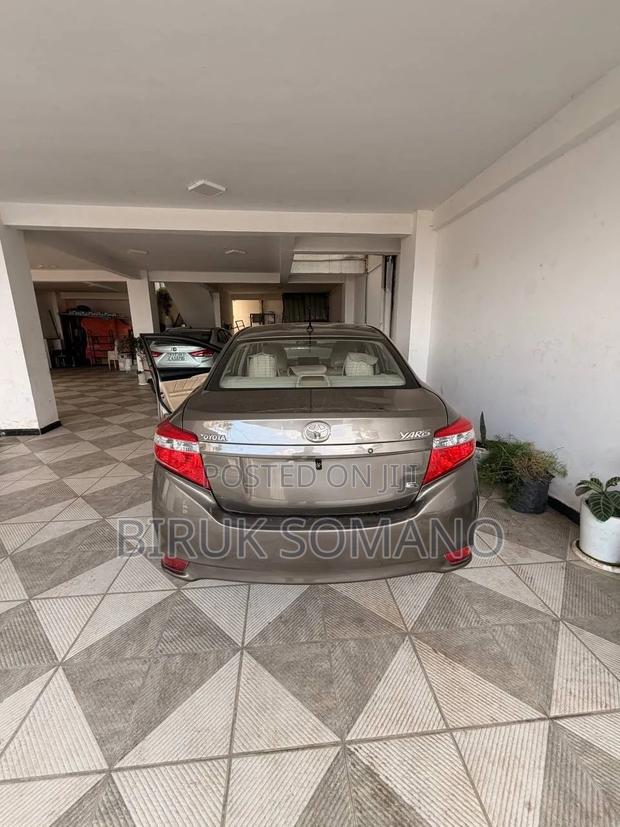 Toyota Yaris 2015