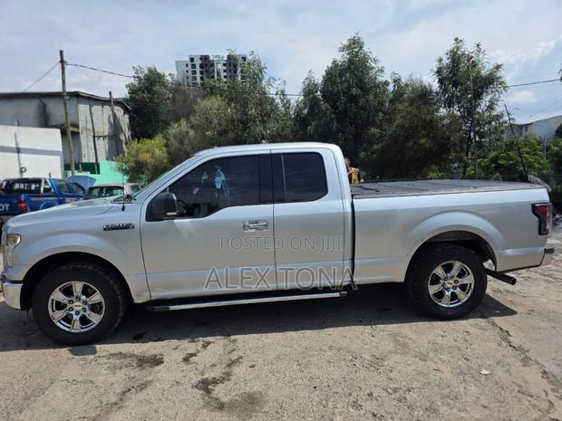 Ford F-150 2016 Silver