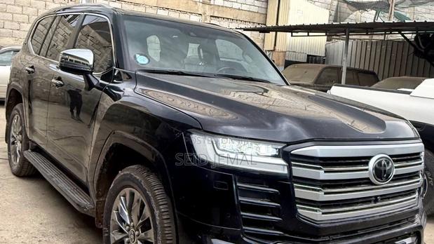 Toyota Land Cruiser 2022 Matt Black