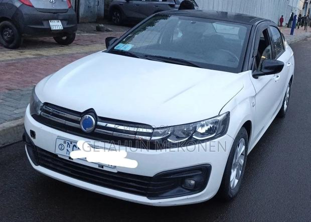 Dongfeng Fengxing Joyear 2021 White