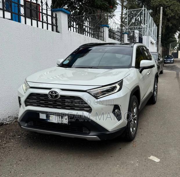 Toyota RAV4 2021
