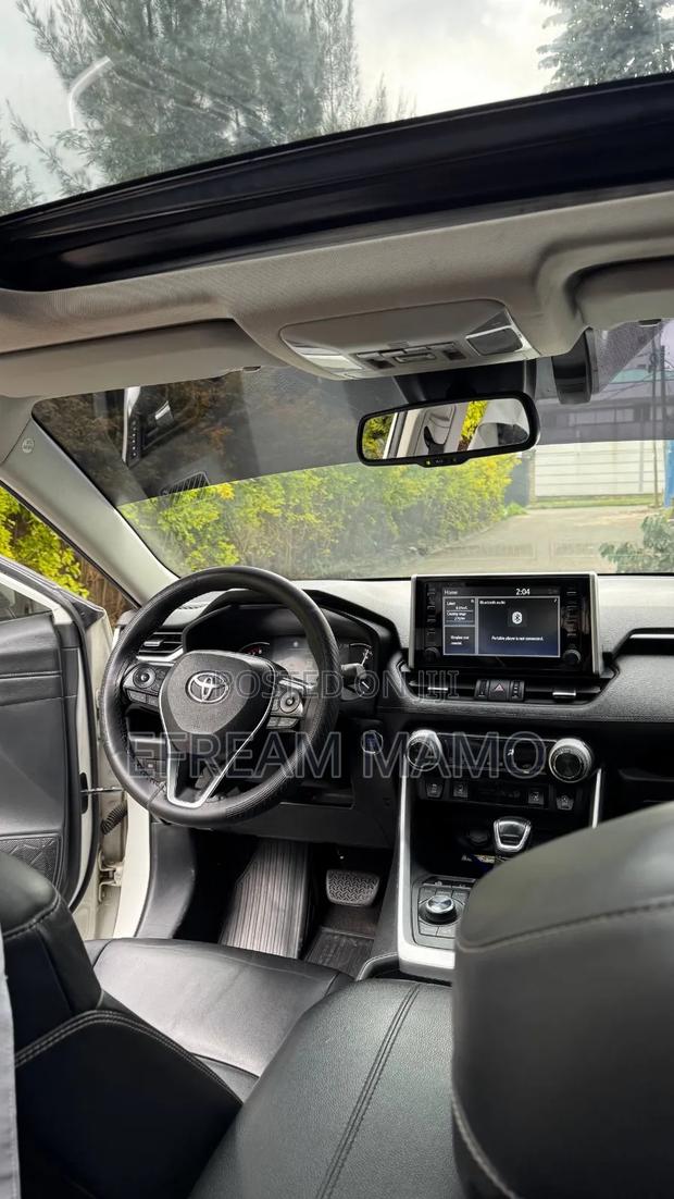 Toyota RAV4 2021