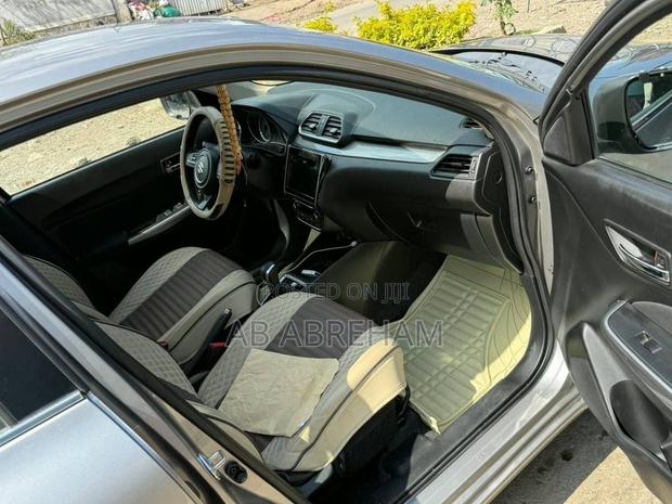 New Suzuki Dzire 2022 Silver