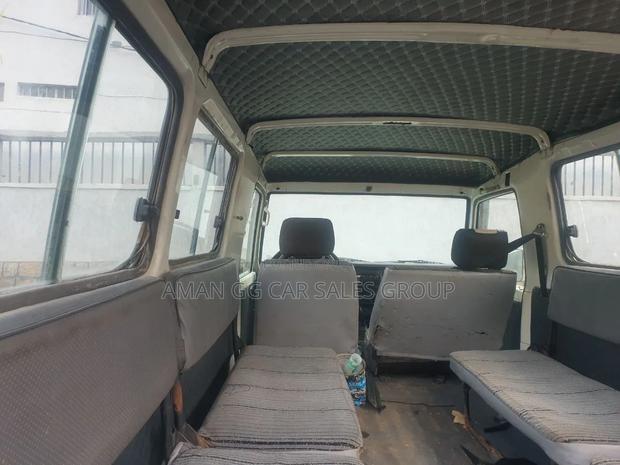 Toyota Land Cruiser 1998 White