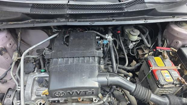 Toyota Vitz 1999 Gold