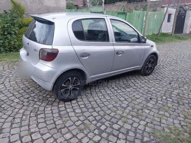 Toyota Platz 2003 White