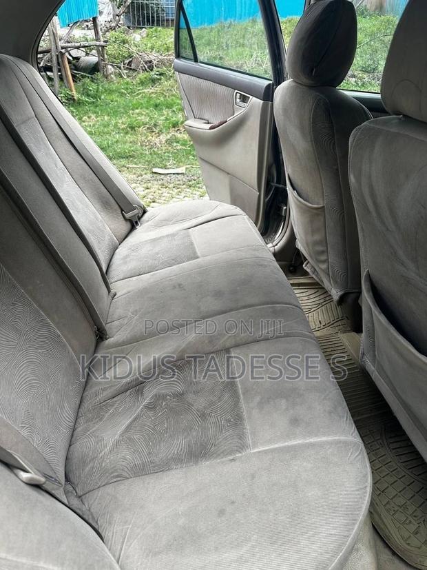 Toyota Vitz 2001 Silver