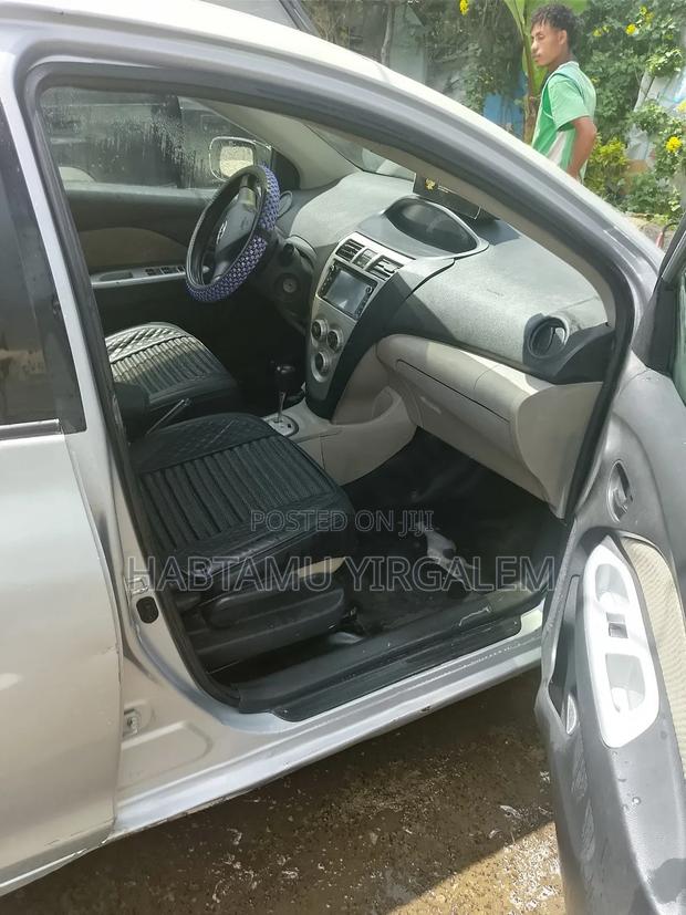 Toyota Yaris 2006 Ivory