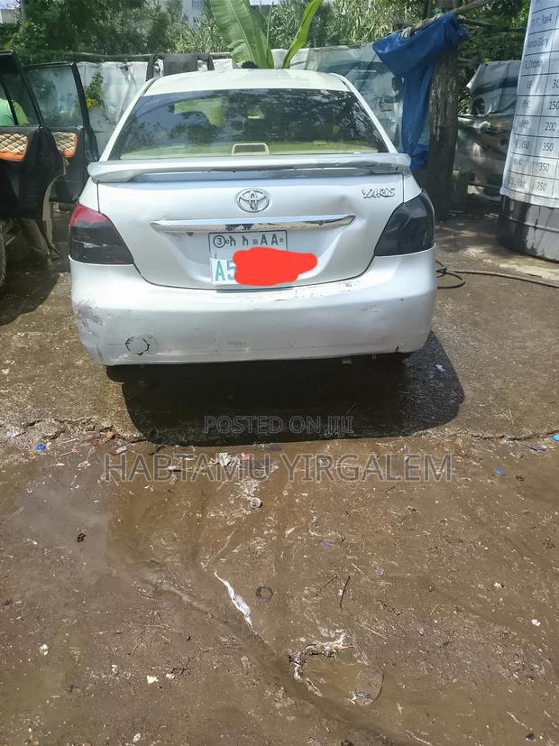 Toyota Yaris 2006 Ivory