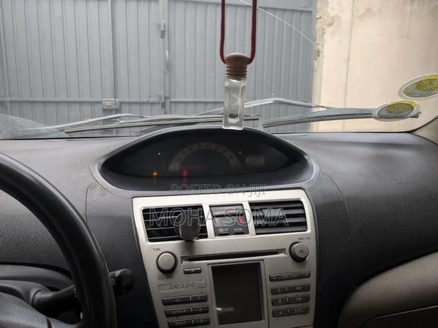 Toyota Yaris 2007 Silver