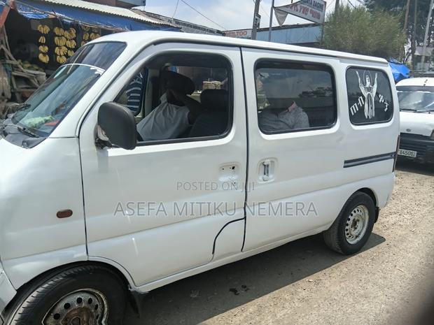 Suzuki 250 2003 White