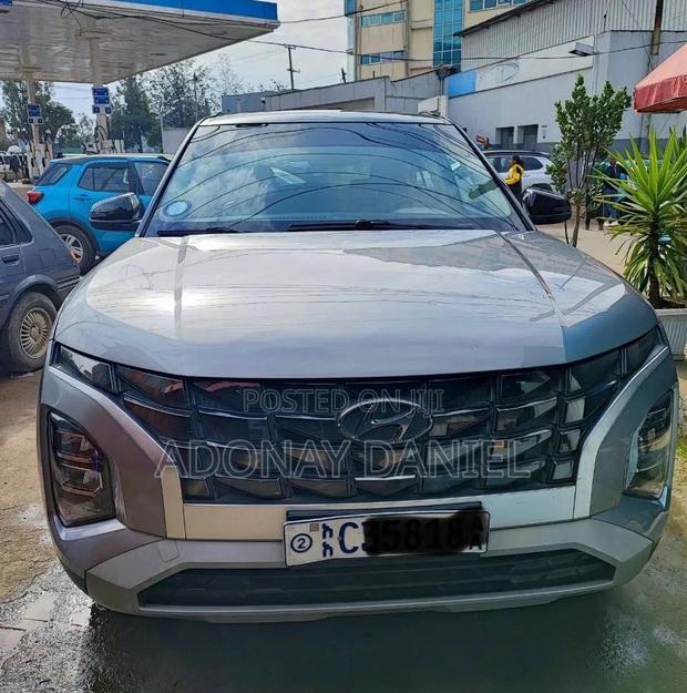 Hyundai Creta 2023 Silver