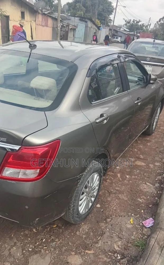 Suzuki Dzire 2022 Gray