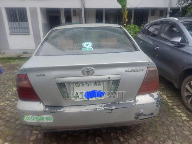 Toyota Corolla 2005 Silver
