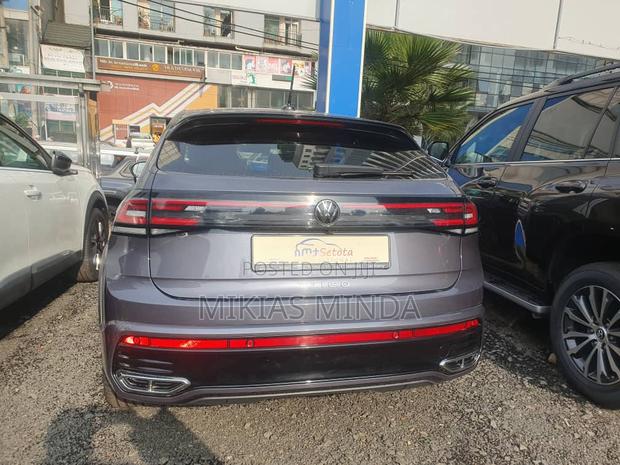 Volkswagen Taigo 2022 Gray
