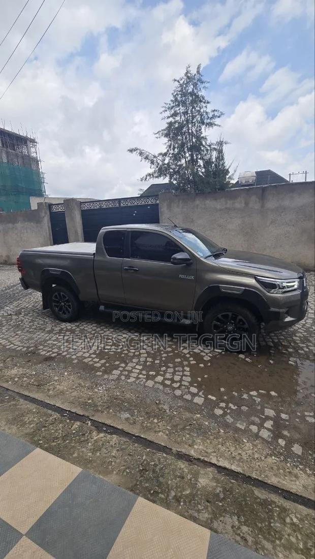 Toyota Hilux 2021