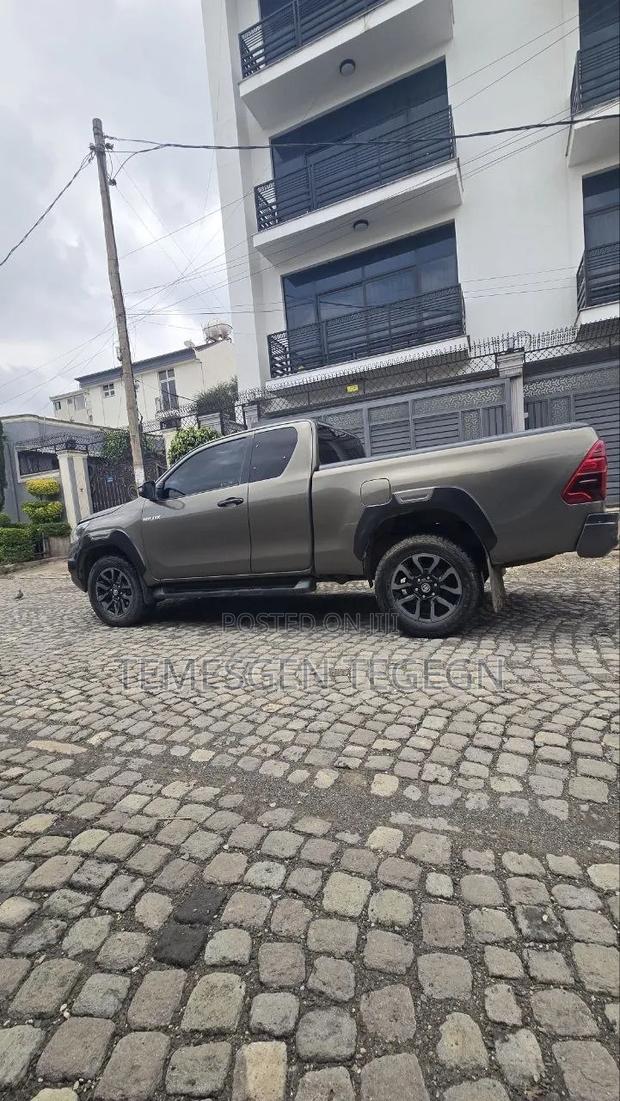 Toyota Hilux 2021