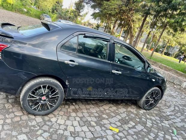 Toyota Yaris 2007 Black