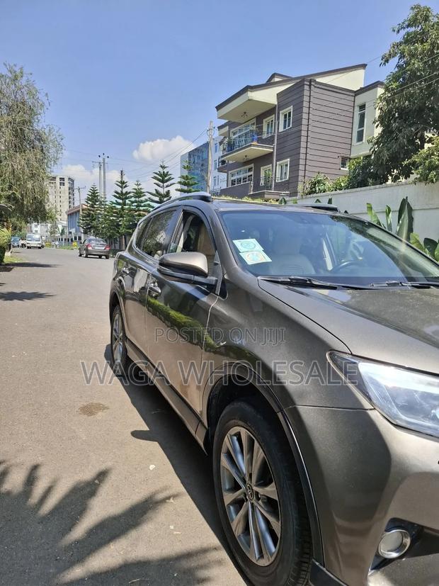 Toyota RAV4 2016