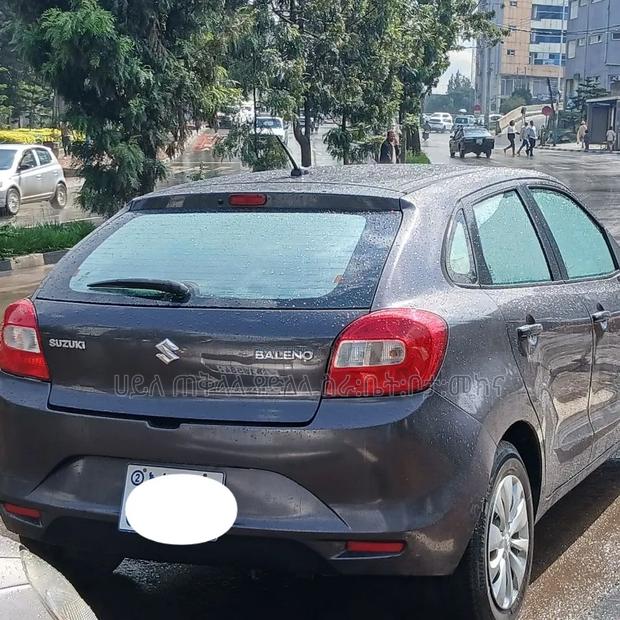 Suzuki Baleno 2016 Gray