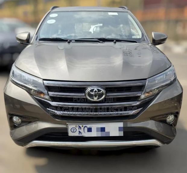 Toyota Rush 2022 Gray