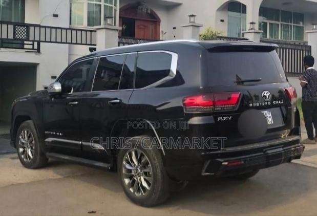Toyota Land Cruiser 2023 Black