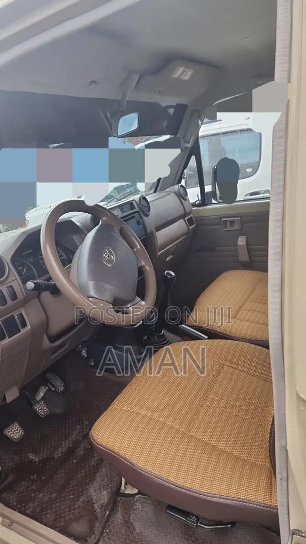 Toyota Land Cruiser 2016
