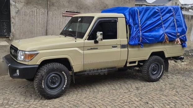 Toyota Land Cruiser 2016