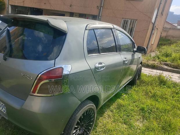 Toyota Yaris 2007 Gray