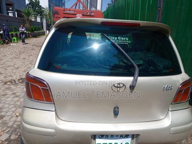 New Toyota Vitz 2002 Ivory