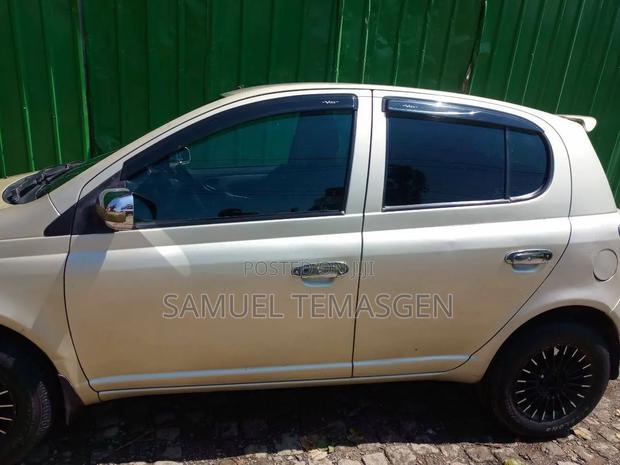 New Toyota Vitz 2002 Ivory