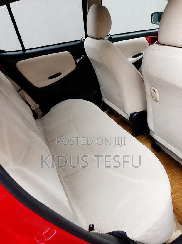 Toyota Vitz 1.0 FWD 5dr 2004 Red