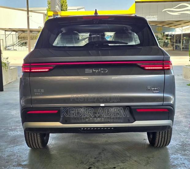 New BYD Song Pro DM-i 2025 Gray