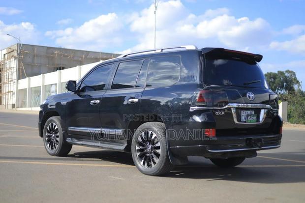 New Toyota Land Cruiser 2015 Black