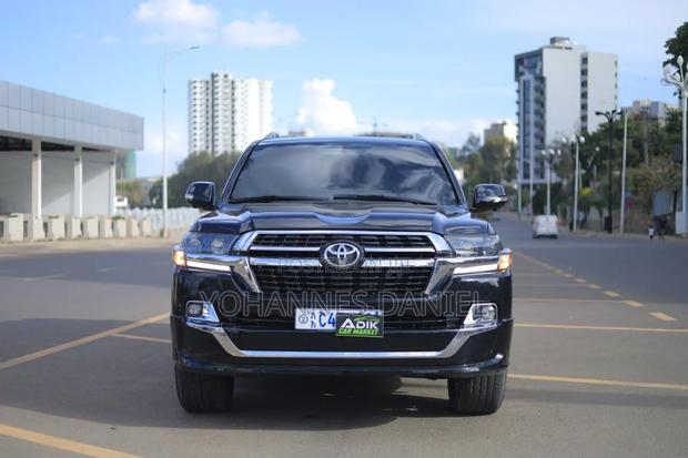 New Toyota Land Cruiser 2015 Black