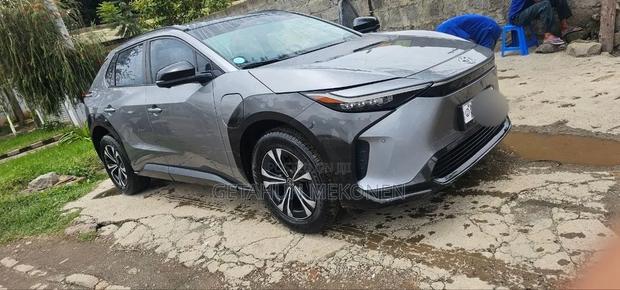 Toyota bZ4X 2023 Gray