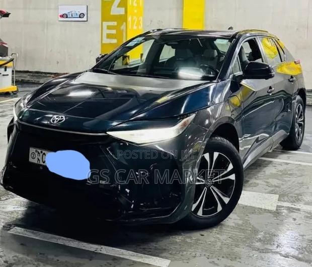 Toyota bZ4X 71.4 kWh FWD 2022 Teal
