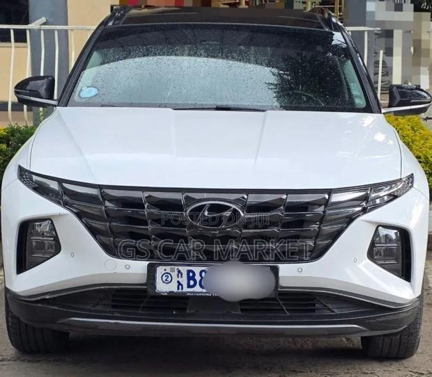 Hyundai Tucson 2021 White