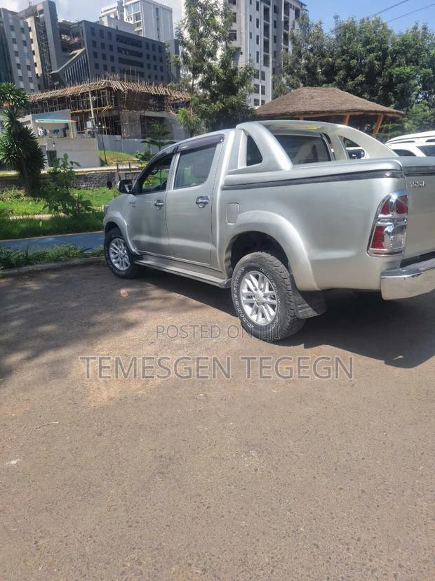 Toyota Hilux 2014