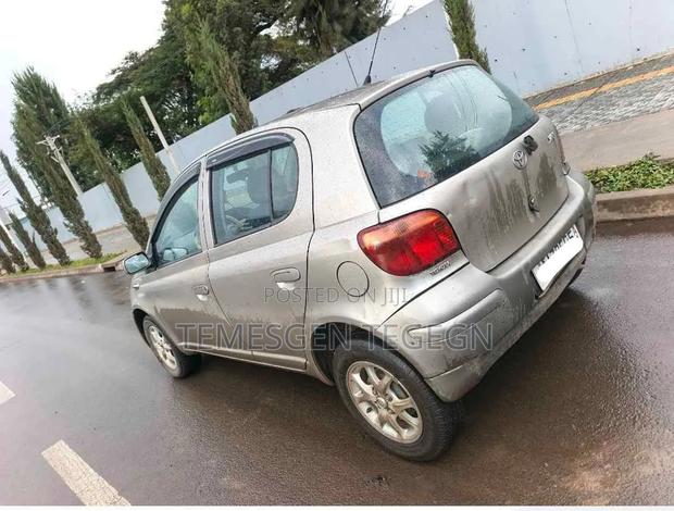 Toyota Yaris 2005