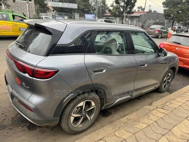BYD Yuan Up 2024 Gray
