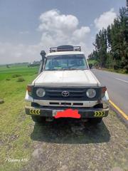 Toyota Land Cruiser 1990 White for sale