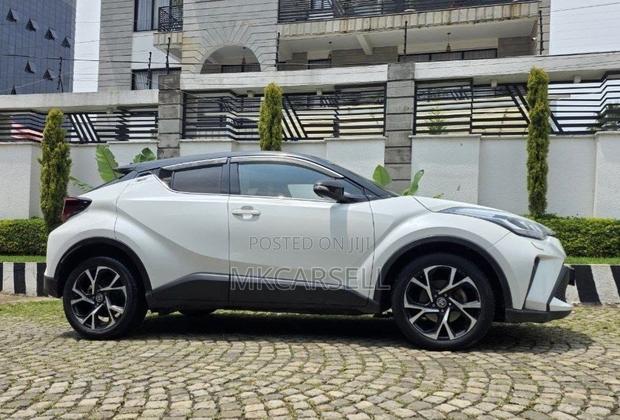Toyota C-HR Limited FWD 2020 White